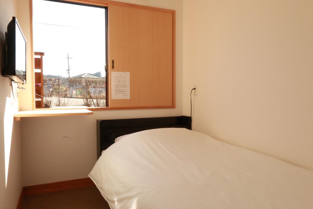 Simple Sleep 個室カプセル Hotell Hitoyoshi Exteriör bild